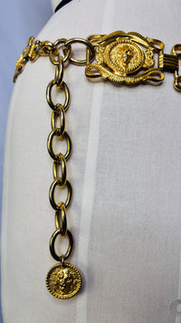 Hear Me Roar I Vintage Runway Gold-Tone Lion Medallion Chain Belt