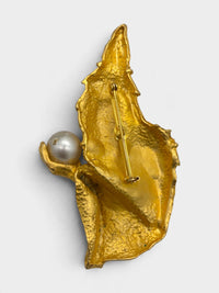 Vintage Gold-Tone Wizard Brooch with Crystal Ball | Mystical Statement Jewelry